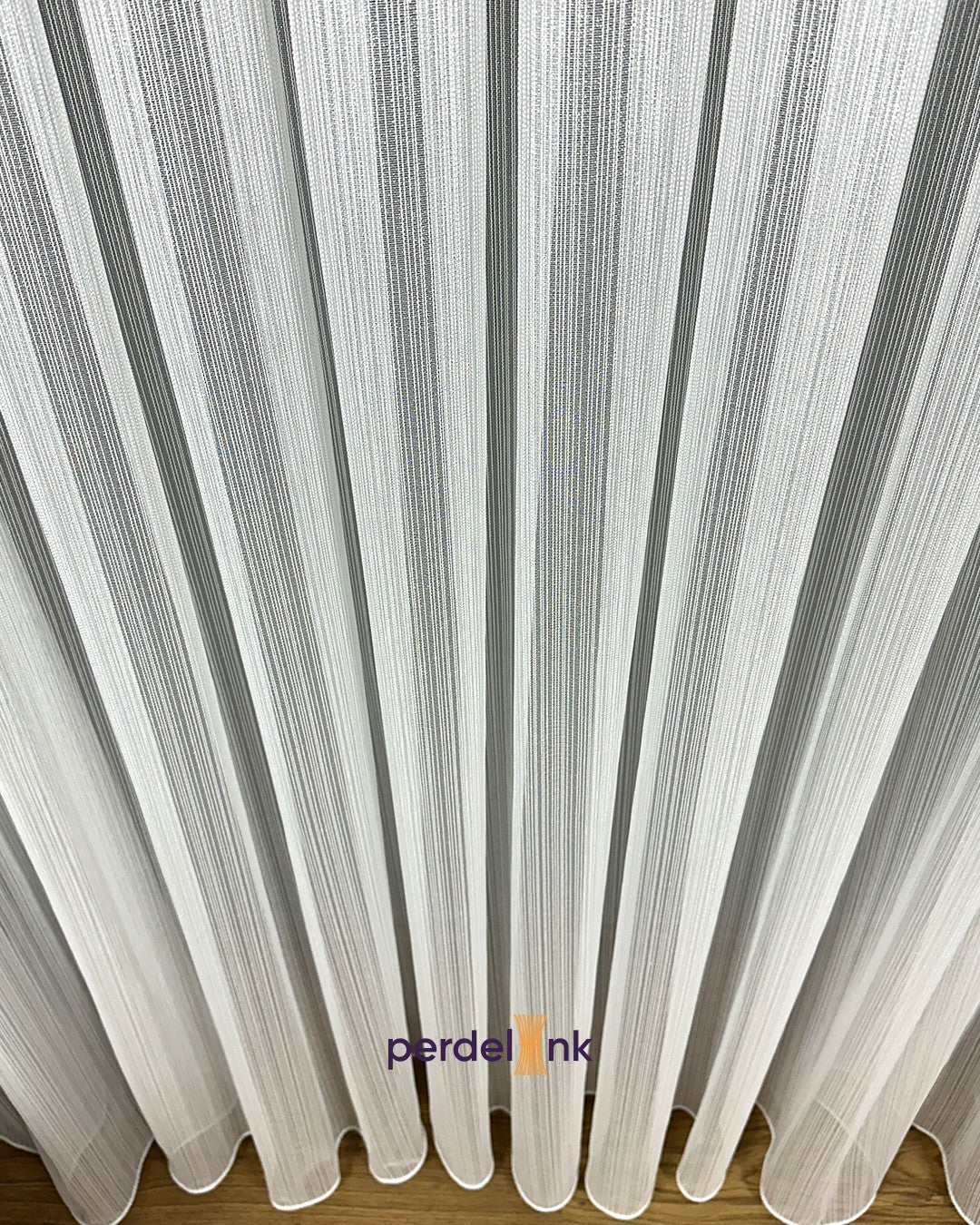 Gümüş Şeritli Tül Perde