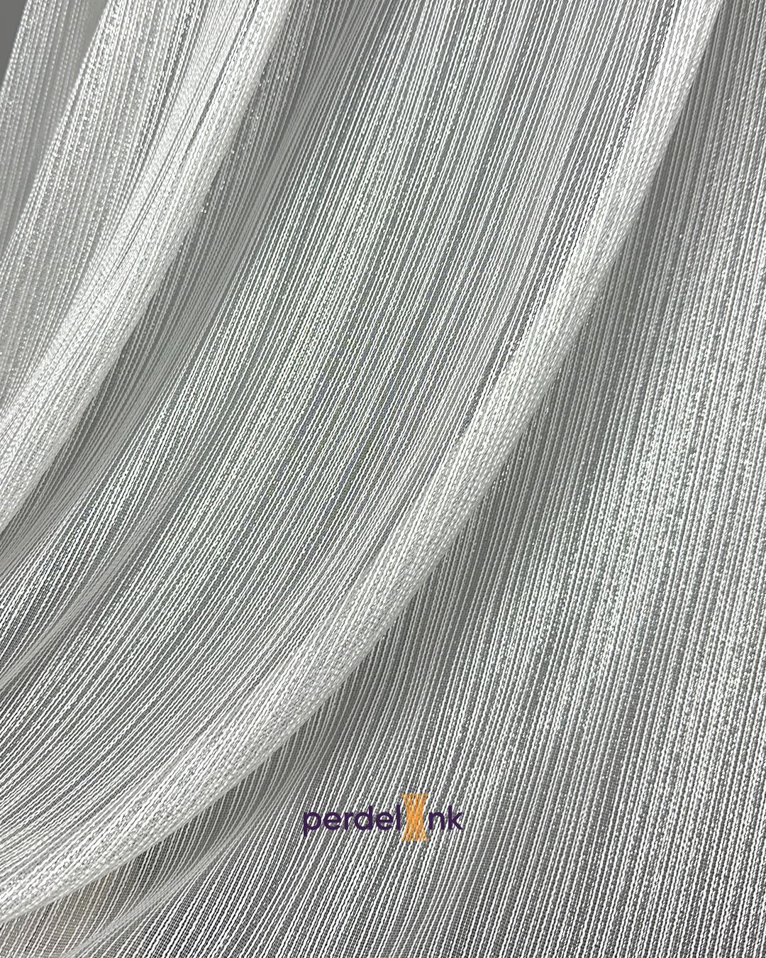 Gümüş Şeritli Tül Perde - 236x255cm