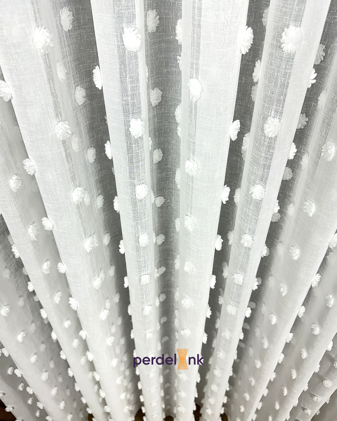 Ponponlu Tül Perde - 300x100cm